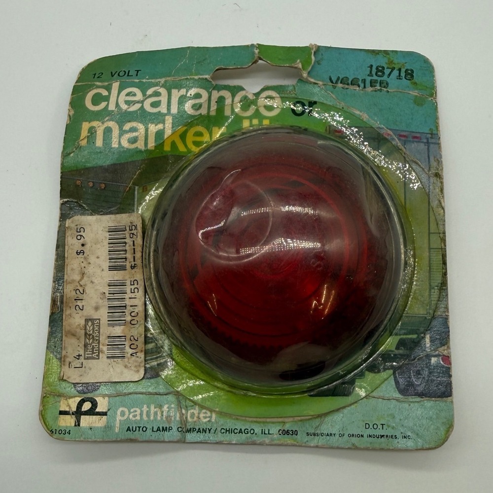 Vintage Pathfinder 12V Red Clearance Marker Light 18718 V661FR New Old Stock